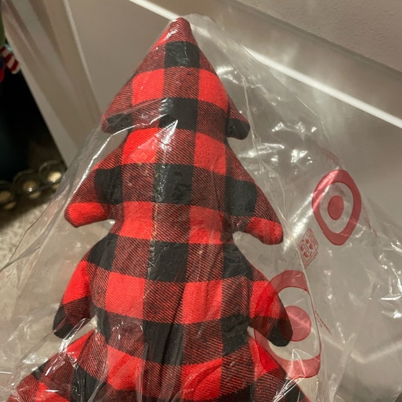 NWT 2 reindeer and 2 matching trees. Sold out in stores and on line. - Picture 6 of 12